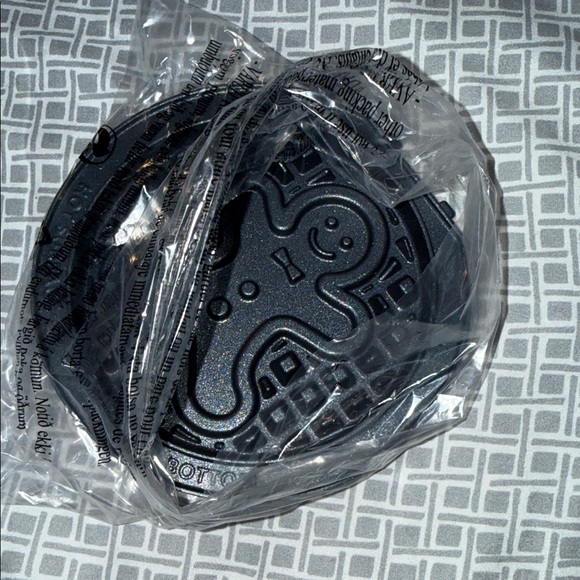 NWOT Mint Green Mini Waffle Maker - Picture 5 of 8